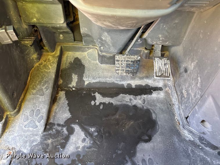 image for item YA2358 2016 Mack CXU613 semi truck