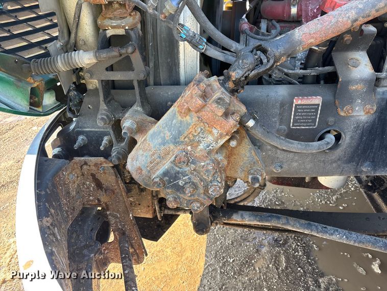 image for item YA2358 2016 Mack CXU613 semi truck