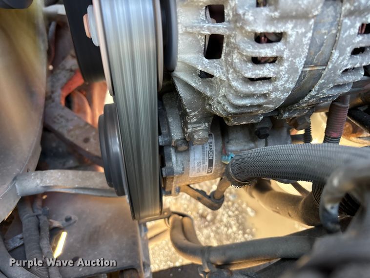 image for item YA2358 2016 Mack CXU613 semi truck