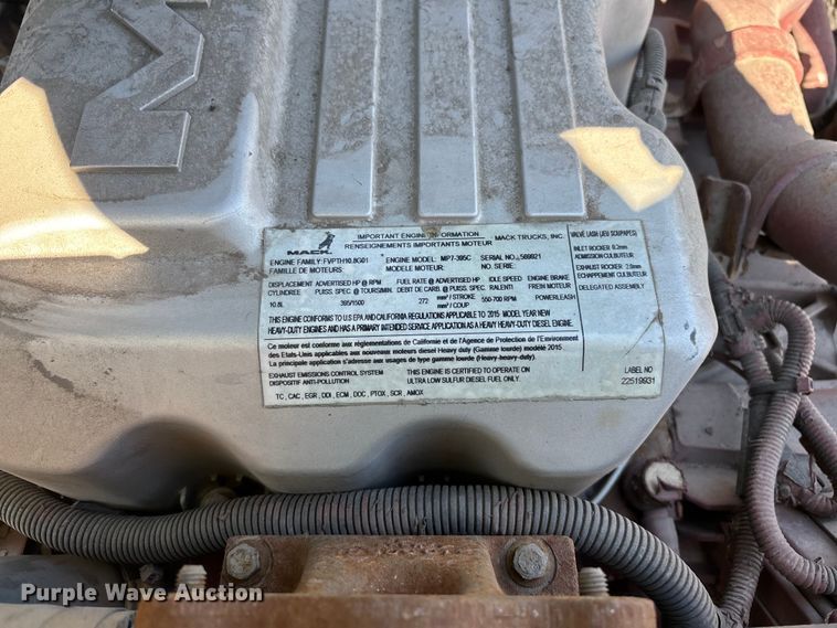 image for item YA2358 2016 Mack CXU613 semi truck