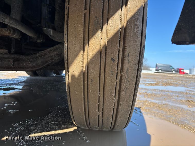 image for item YA2358 2016 Mack CXU613 semi truck