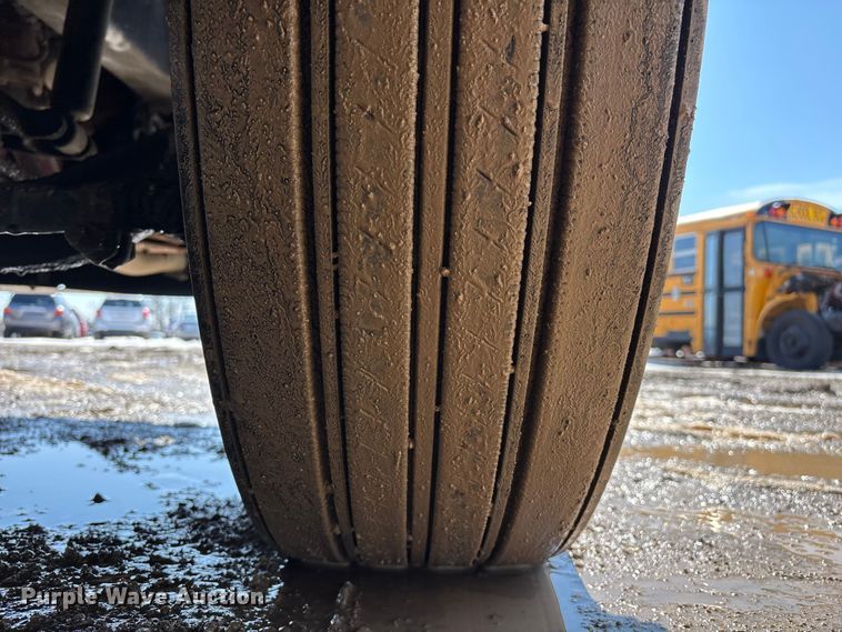 image for item YA2358 2016 Mack CXU613 semi truck