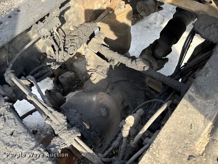 image for item YA2359 2016 Mack CXU613 semi truck