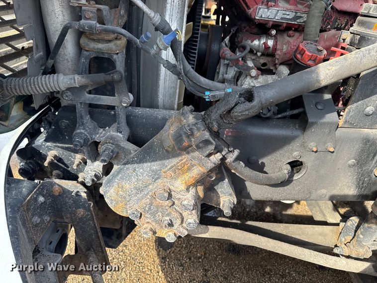 image for item YA2359 2016 Mack CXU613 semi truck