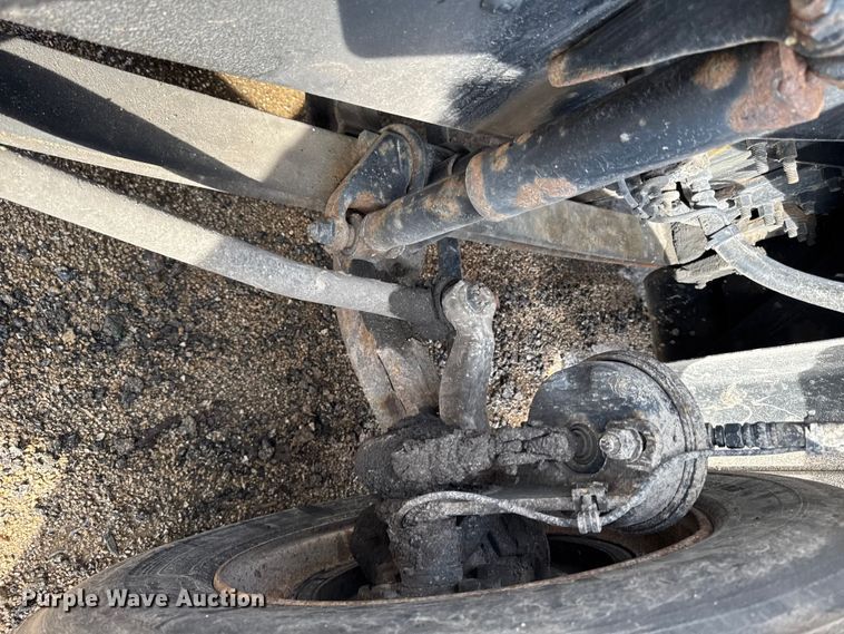 image for item YA2359 2016 Mack CXU613 semi truck