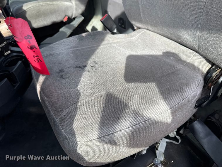 image for item YA2359 2016 Mack CXU613 semi truck