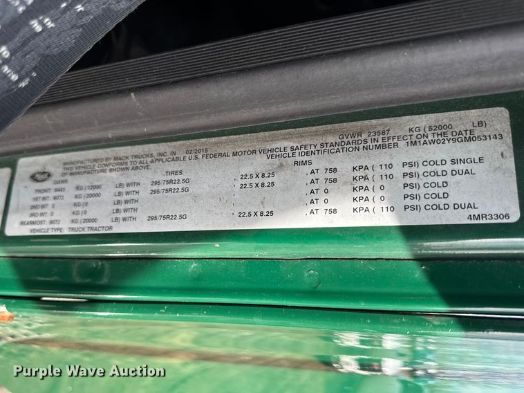 image for item YA2359 2016 Mack CXU613 semi truck