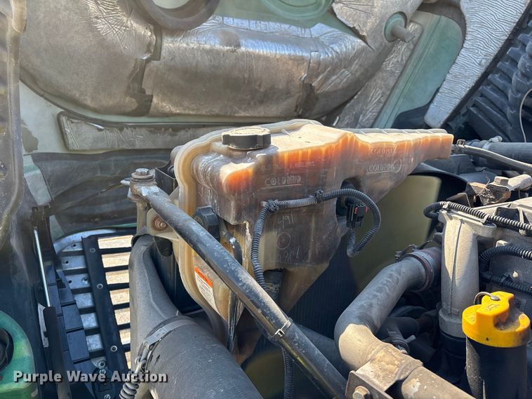 image for item YA2360 2017 Freightliner Cascadia 125 semi truck