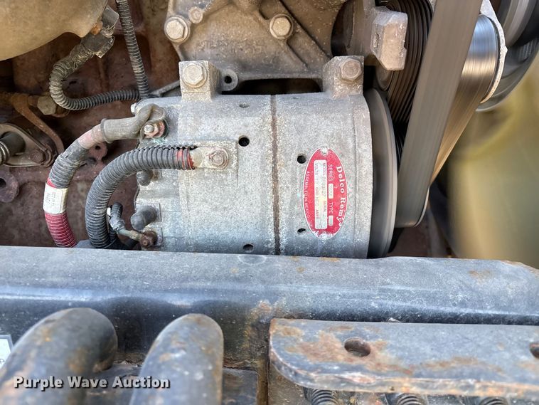 image for item YA2360 2017 Freightliner Cascadia 125 semi truck