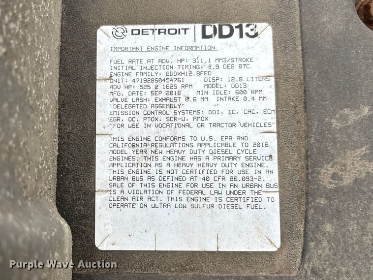 image for item YA2361 2017 Freightliner Cascadia 125 semi truck