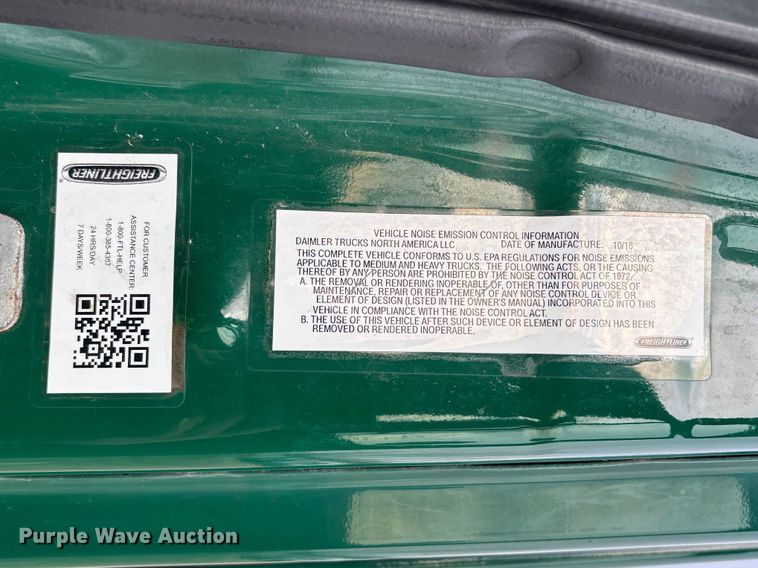 image for item YA2361 2017 Freightliner Cascadia 125 semi truck