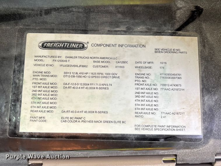 image for item YA2361 2017 Freightliner Cascadia 125 semi truck