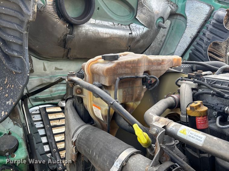 image for item YA2362 2017 Freightliner Cascadia 125 semi truck