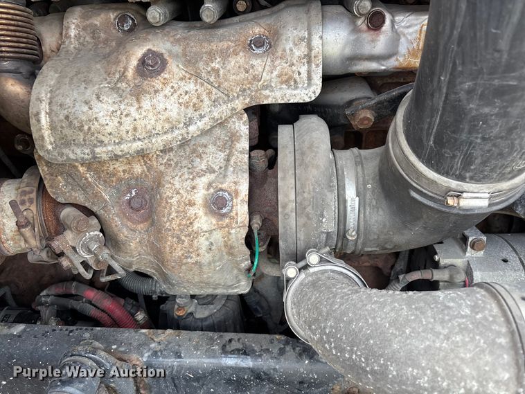 image for item YA2362 2017 Freightliner Cascadia 125 semi truck