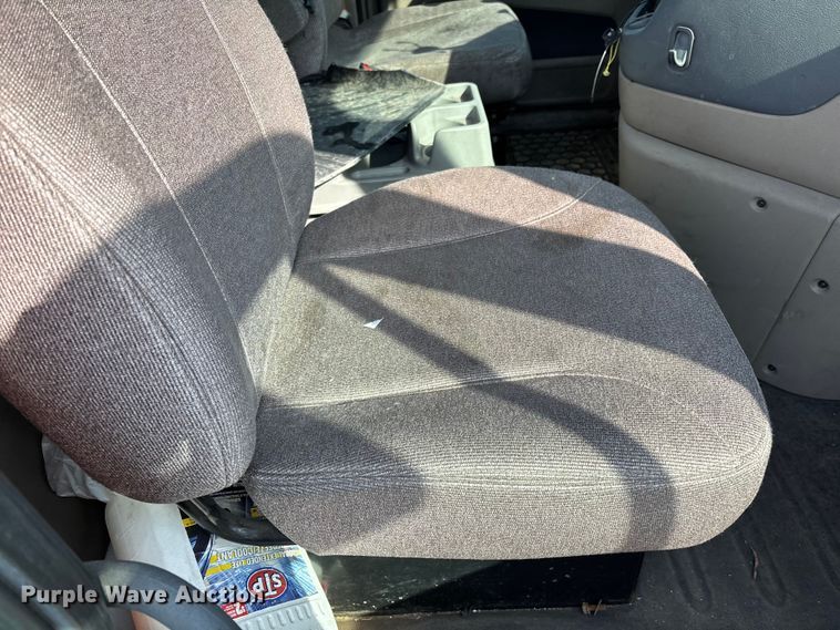 image for item YA2363 2017 Freightliner Cascadia 125 semi truck