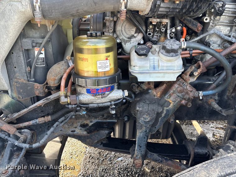 image for item YA2363 2017 Freightliner Cascadia 125 semi truck