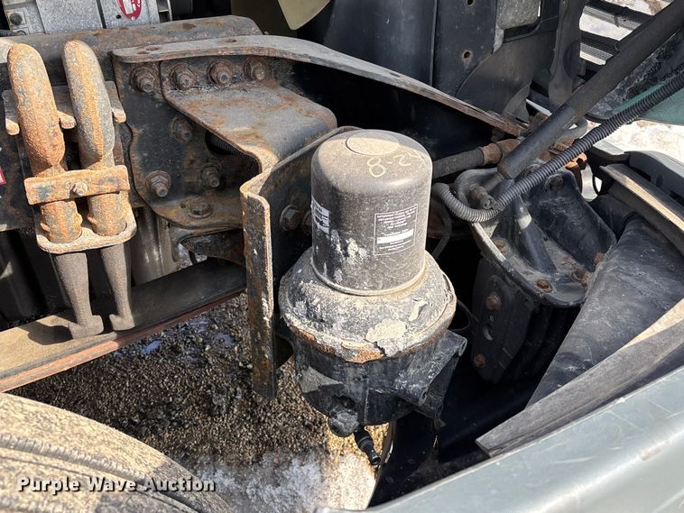 image for item YA2363 2017 Freightliner Cascadia 125 semi truck