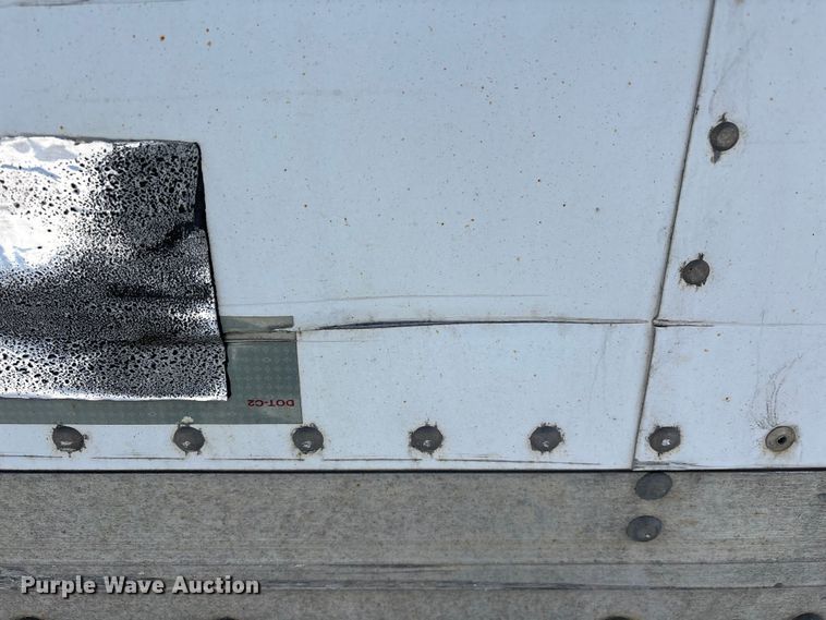 image for item YA2364 2013 Strick dry van trailer