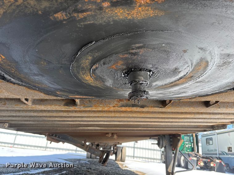 image for item YA2364 2013 Strick dry van trailer