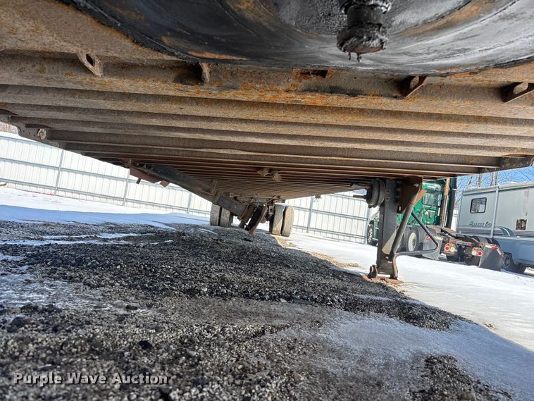 image for item YA2364 2013 Strick dry van trailer