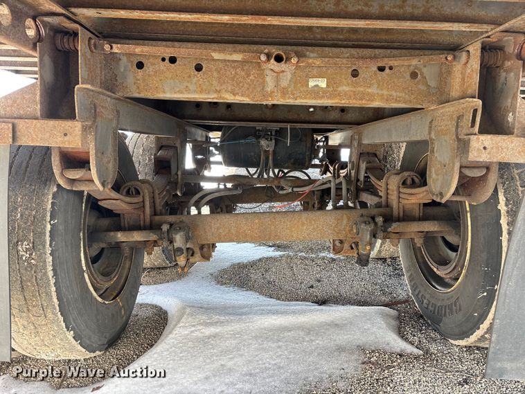 image for item YA2364 2013 Strick dry van trailer