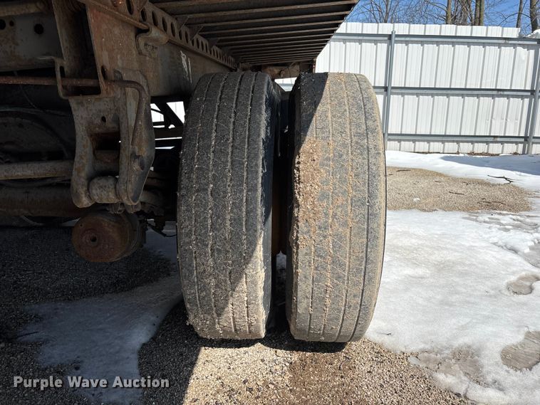 image for item YA2364 2013 Strick dry van trailer