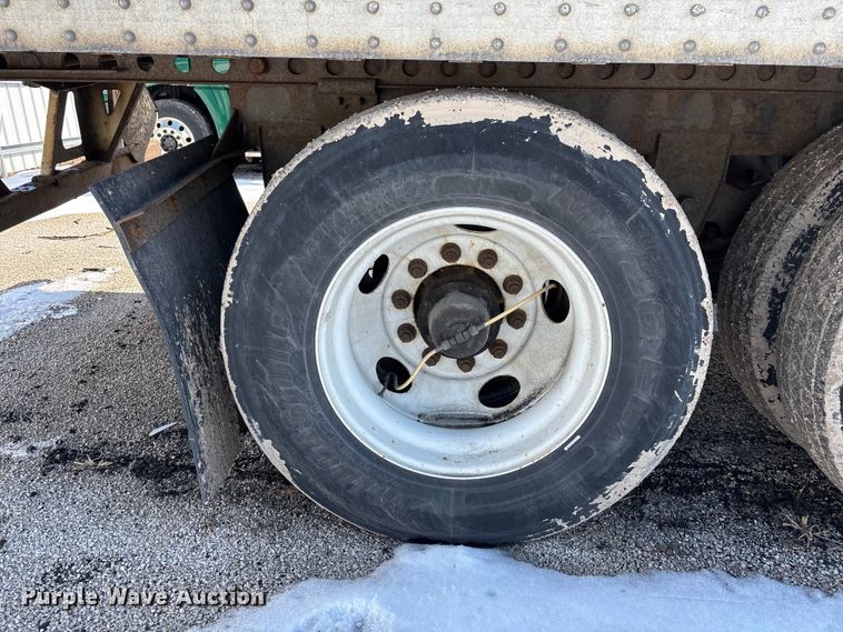 image for item YA2364 2013 Strick dry van trailer