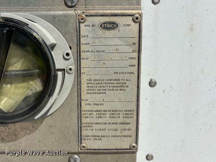 image for item YA2364 2013 Strick dry van trailer