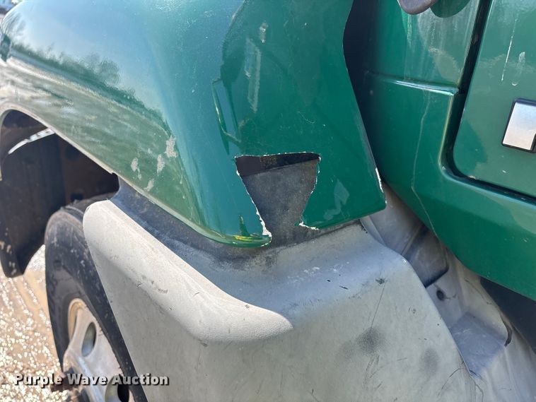 image for item YA2365 2016 Mack CXU613 semi truck