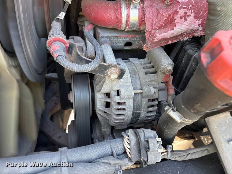 image for item YA2365 2016 Mack CXU613 semi truck