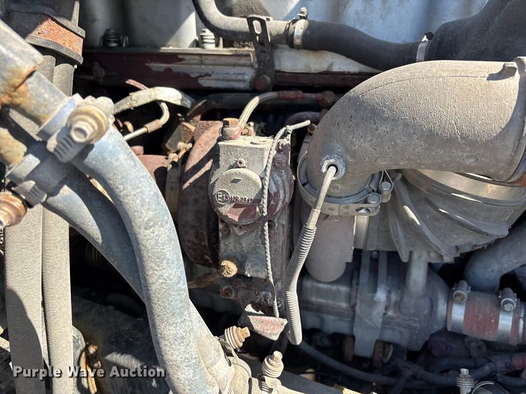 image for item YA2365 2016 Mack CXU613 semi truck