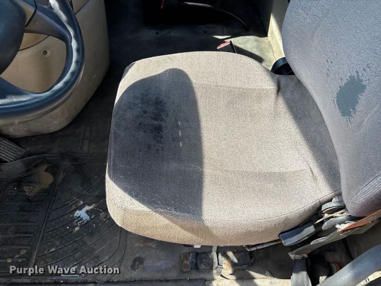 image for item YA2366 2017 Freightliner Cascadia 125 semi truck