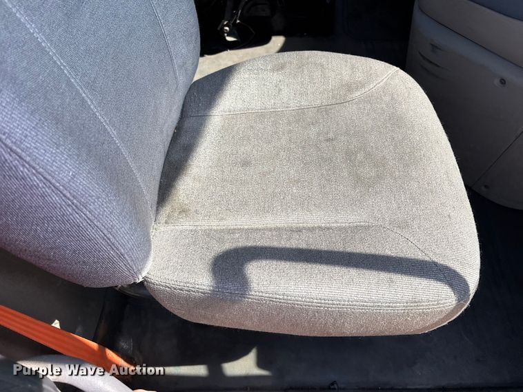 image for item YA2366 2017 Freightliner Cascadia 125 semi truck