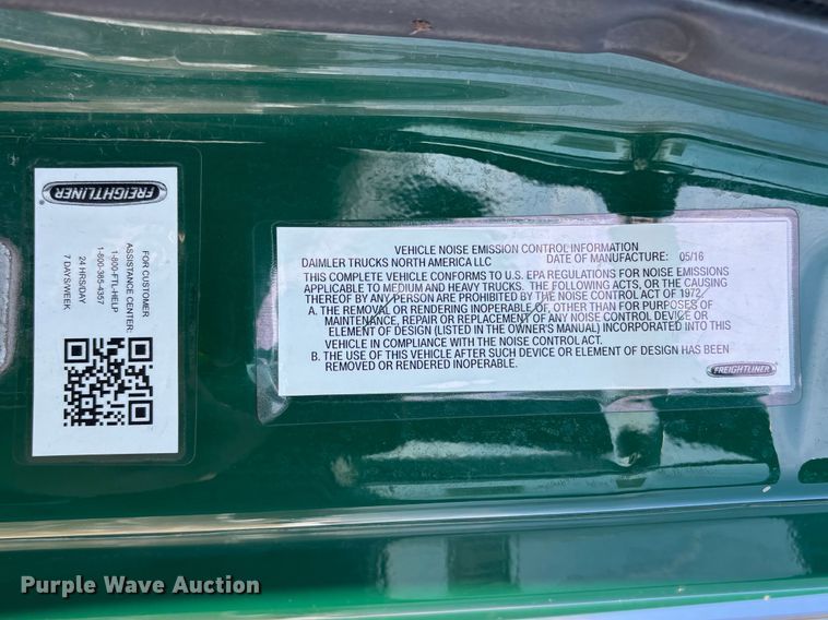 image for item YA2366 2017 Freightliner Cascadia 125 semi truck