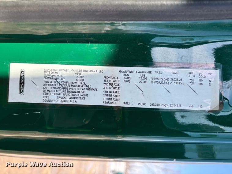 image for item YA2366 2017 Freightliner Cascadia 125 semi truck