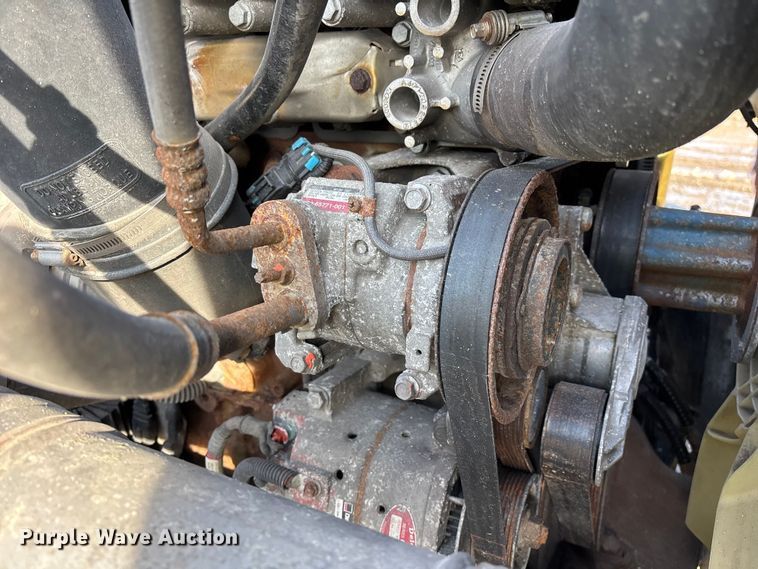 image for item YA2367 2017 Freightliner Cascadia 125 semi truck