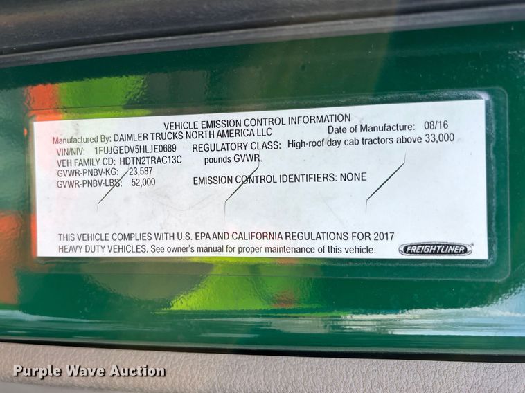 image for item YA2367 2017 Freightliner Cascadia 125 semi truck