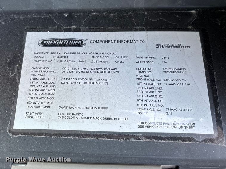 image for item YA2367 2017 Freightliner Cascadia 125 semi truck