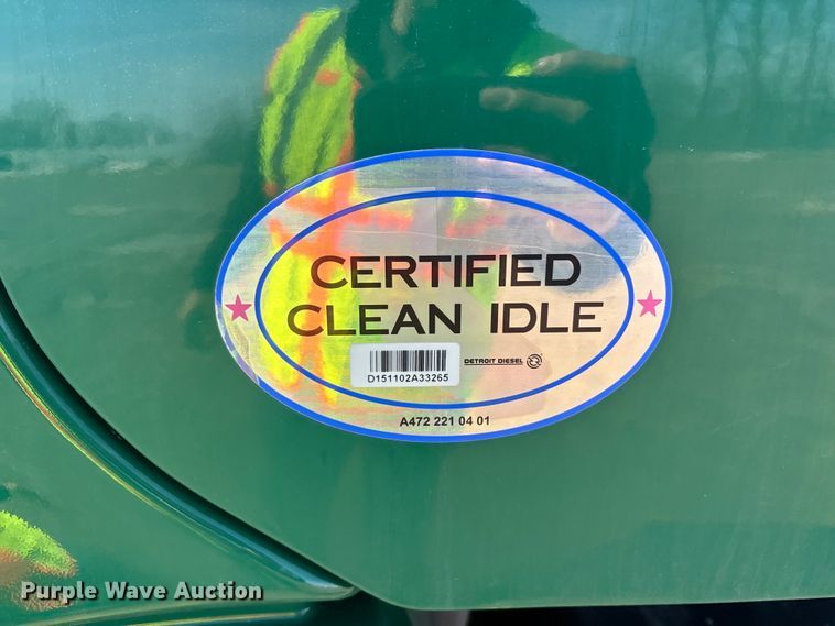 image for item YA2368 2017 Freightliner Cascadia 125 semi truck