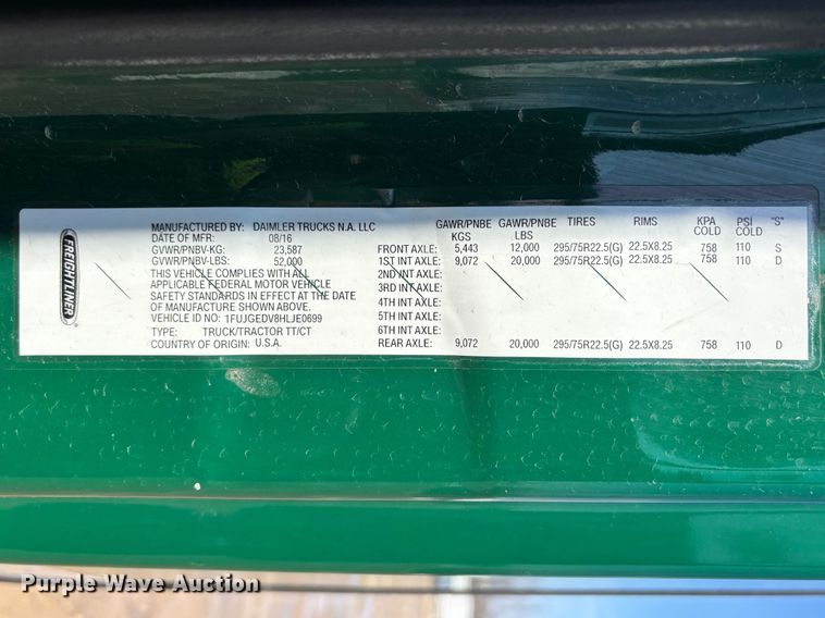 image for item YA2368 2017 Freightliner Cascadia 125 semi truck