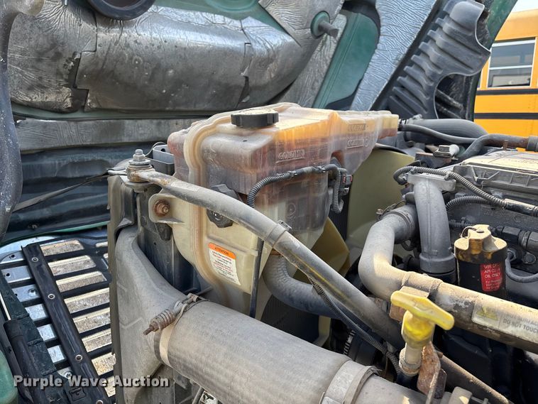 image for item YA2370 2017 Freightliner Cascadia 125 semi truck