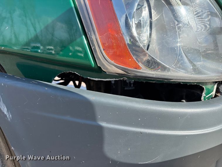 image for item YA2371 2017 Freightliner Cascadia 125 semi truck