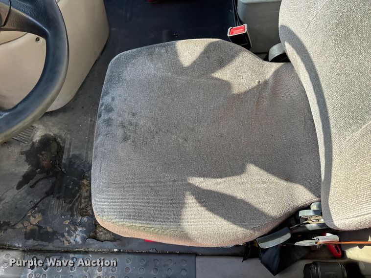 image for item YA2371 2017 Freightliner Cascadia 125 semi truck