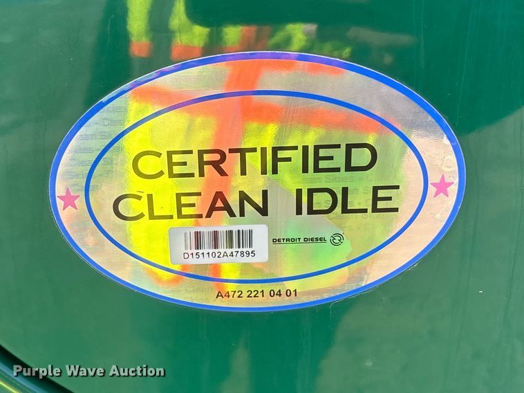 image for item YA2371 2017 Freightliner Cascadia 125 semi truck