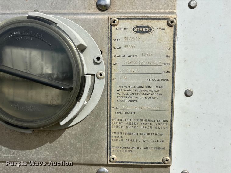 image for item YA2374 2013 Strick dry van trailer