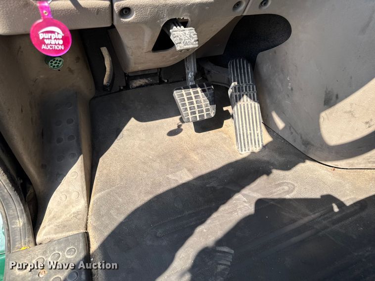 image for item YA2386 2017 Freightliner Cascadia 125 semi truck