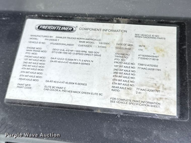 image for item YA2386 2017 Freightliner Cascadia 125 semi truck