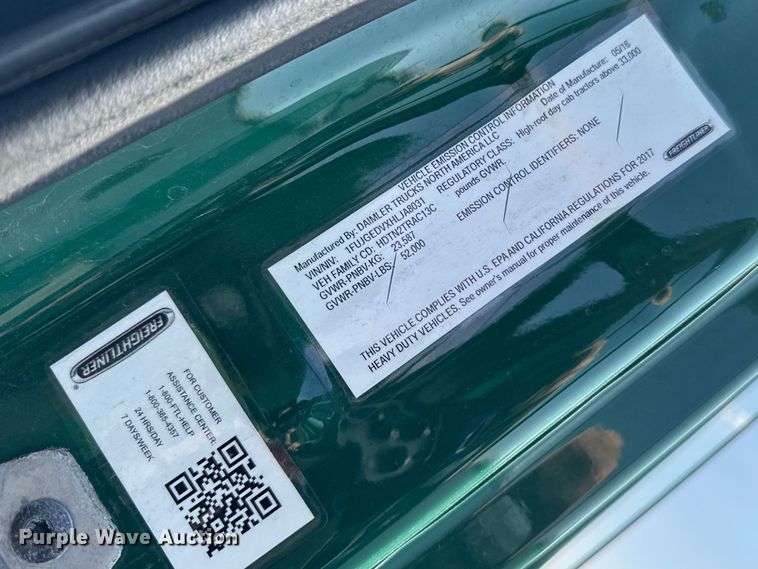 image for item YA2386 2017 Freightliner Cascadia 125 semi truck