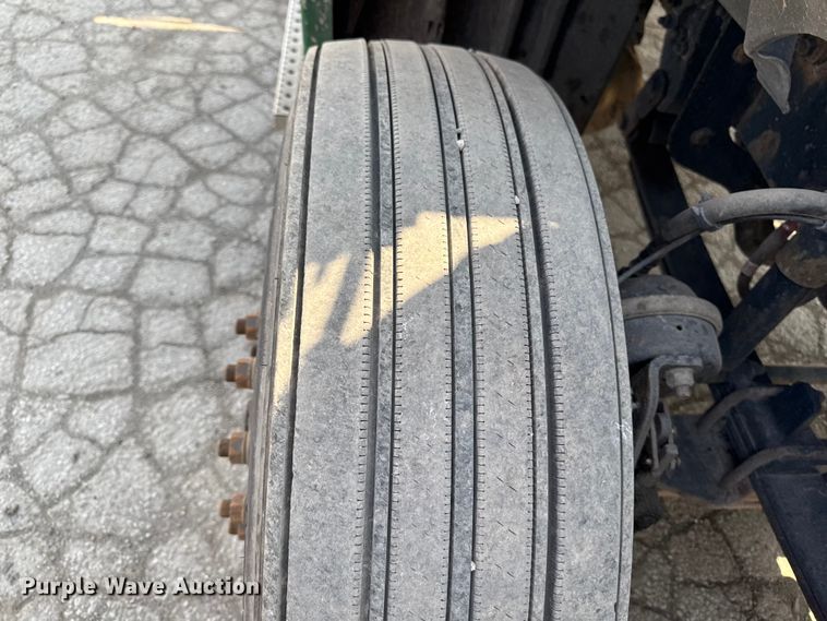 image for item YA2387 2017 Freightliner Cascadia 125 semi truck