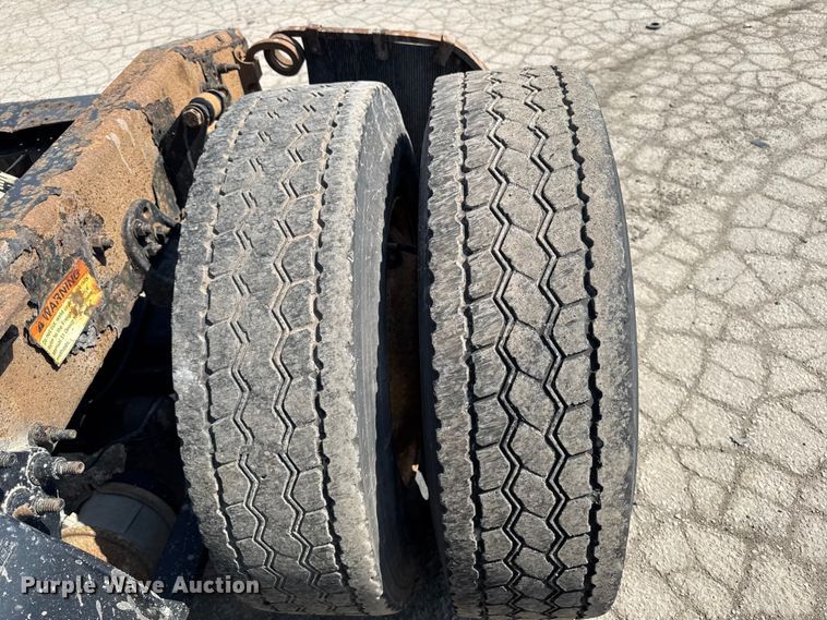 image for item YA2387 2017 Freightliner Cascadia 125 semi truck